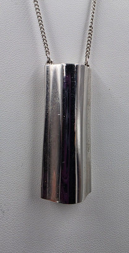 AVON Vintage 1977 21"-23" "Ariane 77" Perfume Holder Necklace