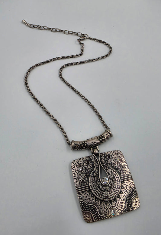 16"-19" Silver Tone/ Clear Crystal Rhinestone Southwest Style Square Pendant Necklace