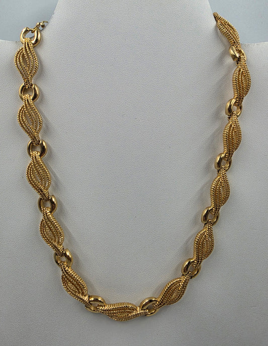 14"-17" Gold Tone Vintage 1960's-70's Choker/Collar Necklace