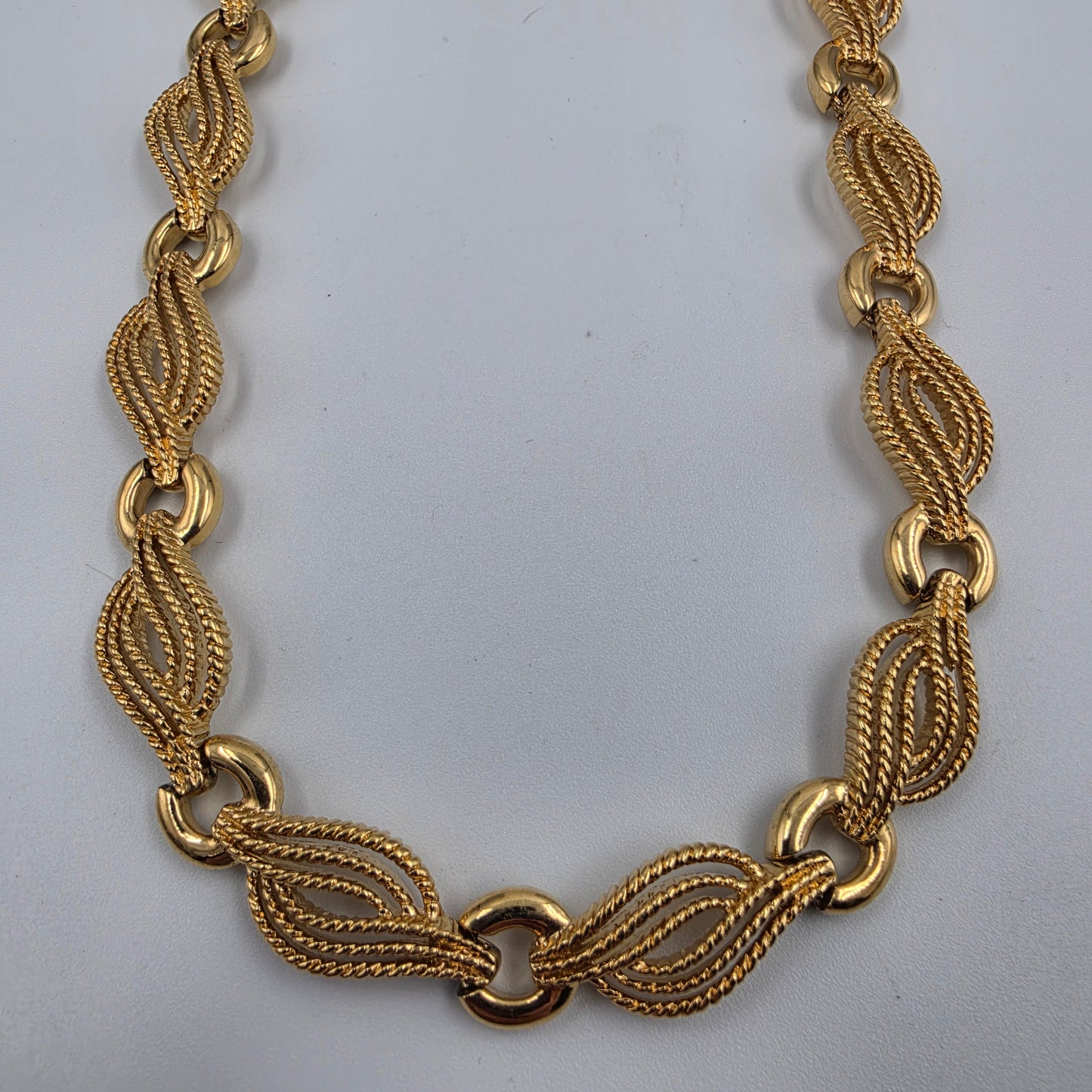 14"-17" Gold Tone Vintage 1960's-70's Choker/Collar Necklace