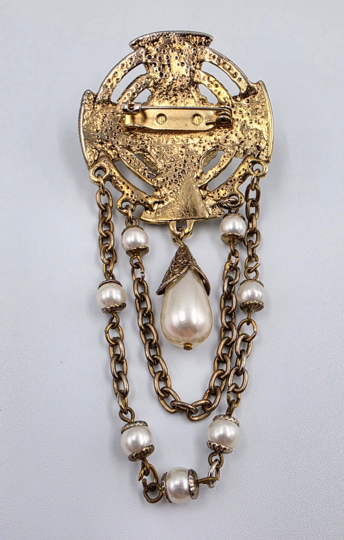 Vintage 1950's Antiqued Gold Tone/Faux Pearl Double Chain Charm Brooch