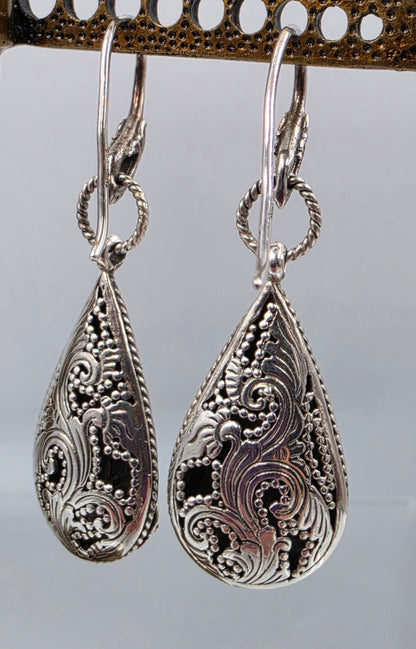 SARDA Filagree Sterling Silver Puffy/Hammered Earrings