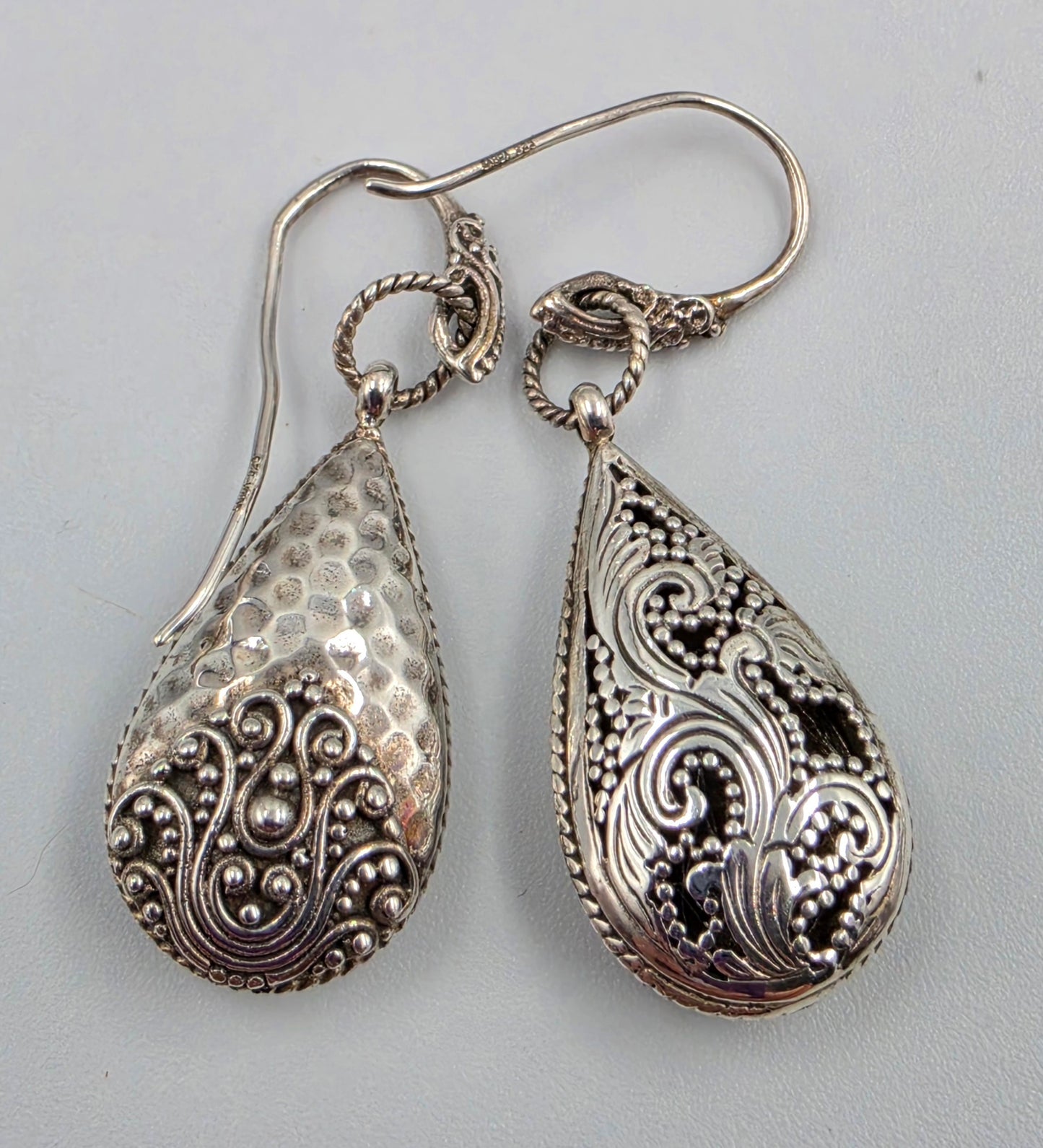 SARDA Filagree Sterling Silver Puffy/Hammered Earrings