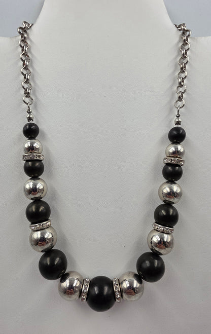 18.5"-19.5" Black/Silver Tone Beaded Necklace