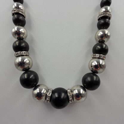 18.5"-19.5" Black/Silver Tone Beaded Necklace