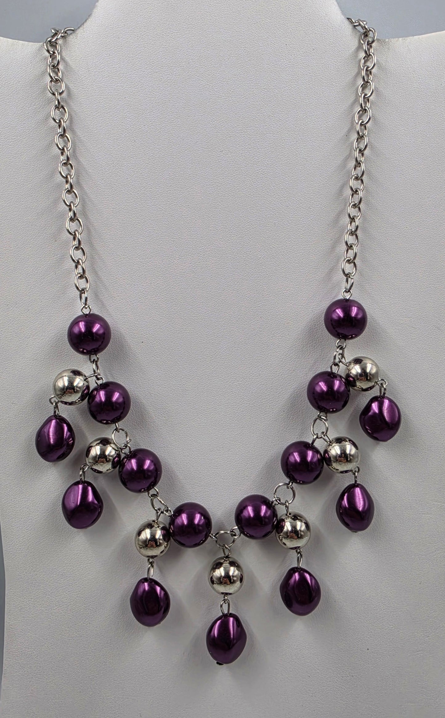 19"-21.5" Purple/Silver Dangle Bead Necklace