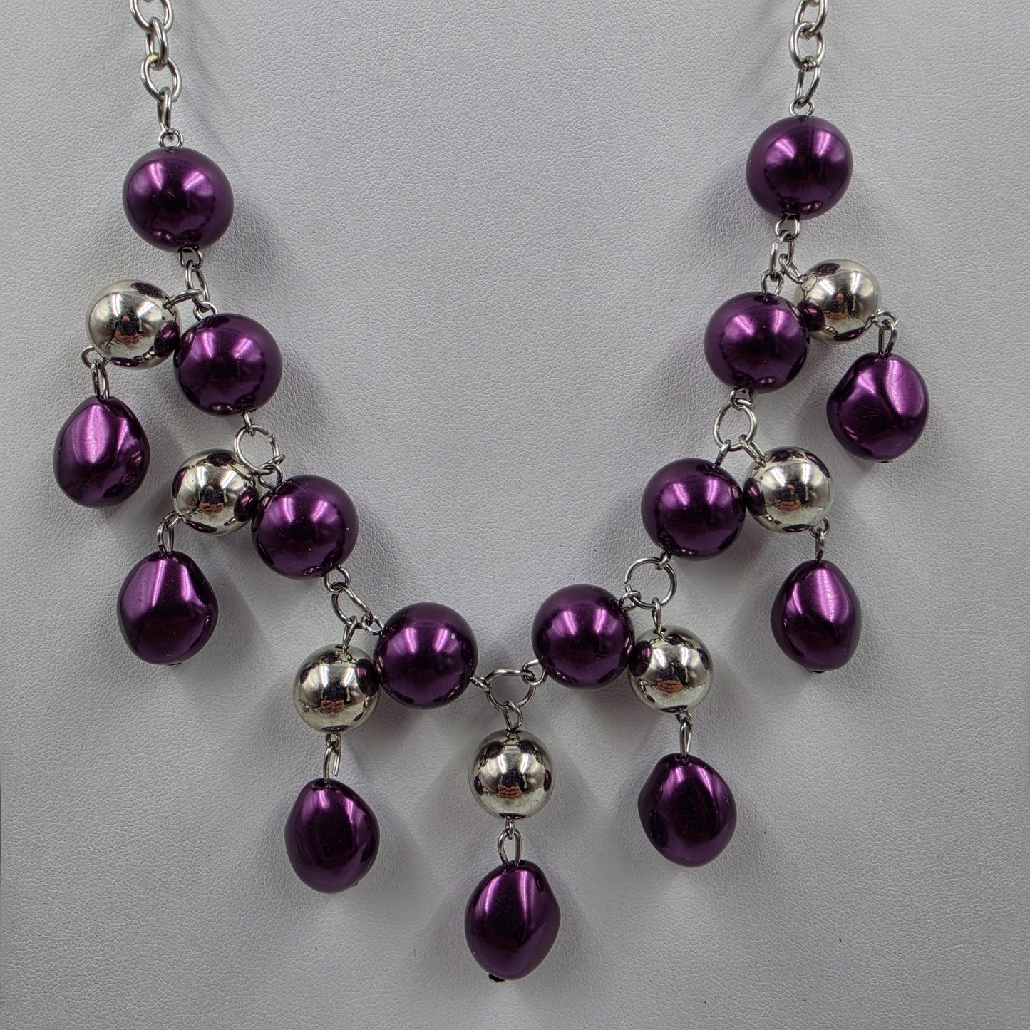 19"-21.5" Purple/Silver Dangle Bead Necklace