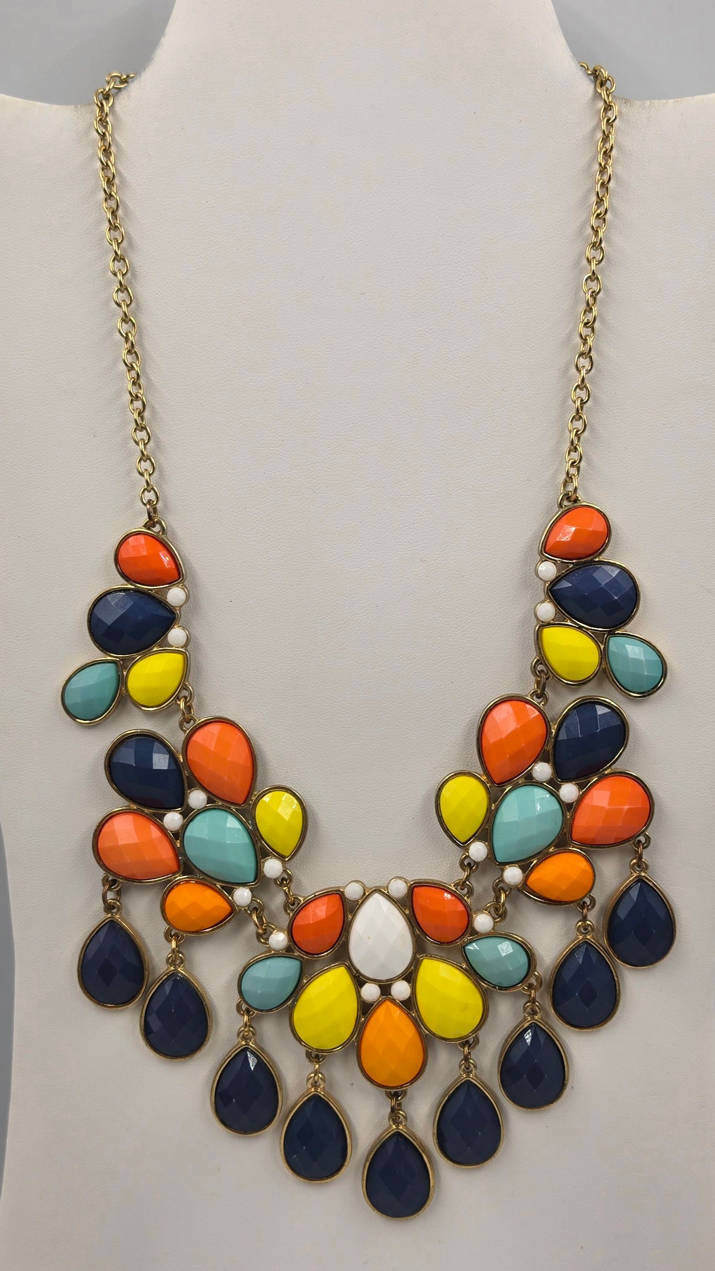 18.5"-21.5" Multi Color Faceted Acrylic Stone Statement Necklace