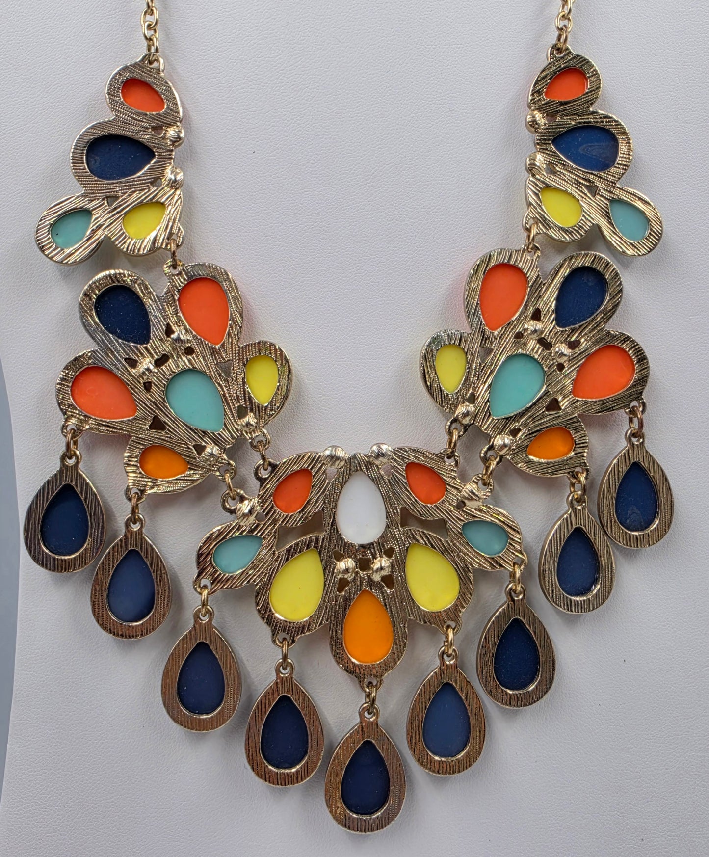 18.5"-21.5" Multi Color Faceted Acrylic Stone Statement Necklace