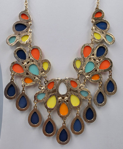 18.5"-21.5" Multi Color Faceted Acrylic Stone Statement Necklace