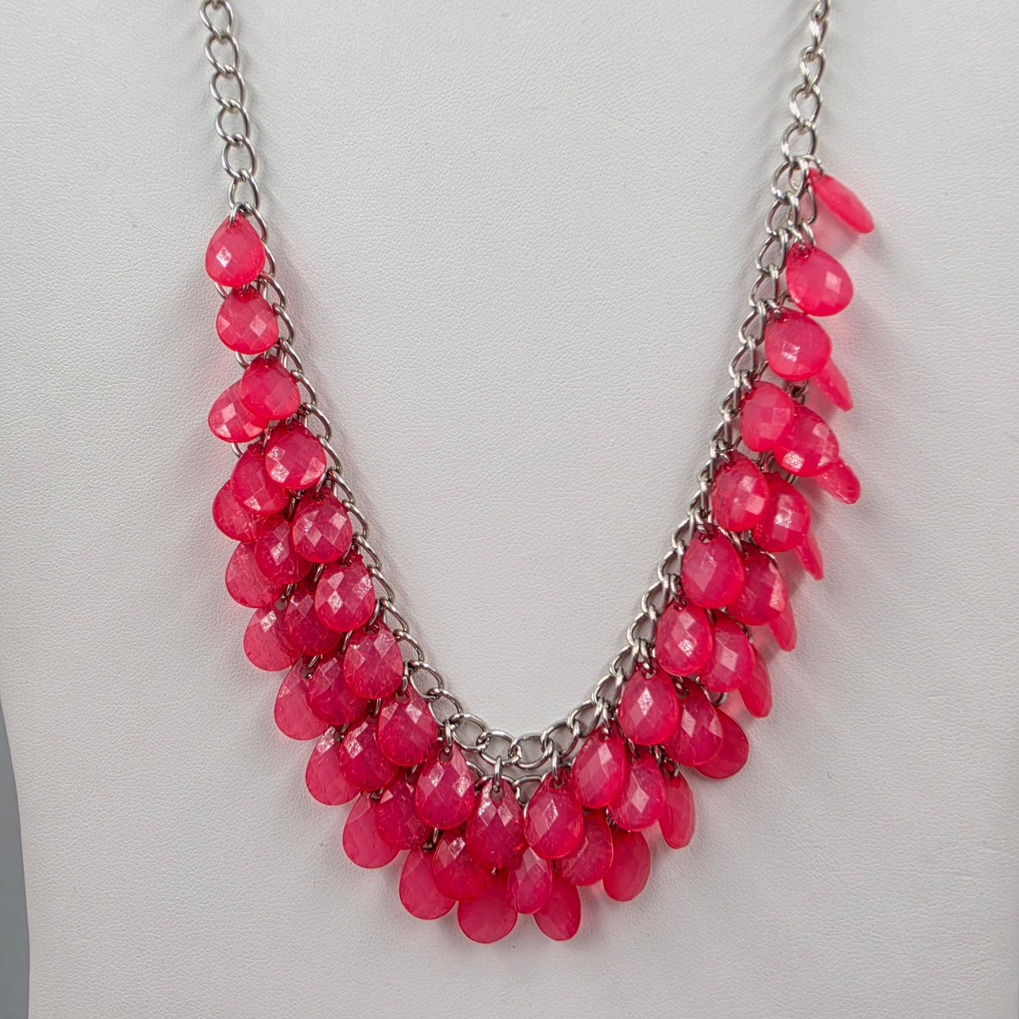 17"-19.5" Pink Faceted Acrylic Dangle Bead Statement Necklace