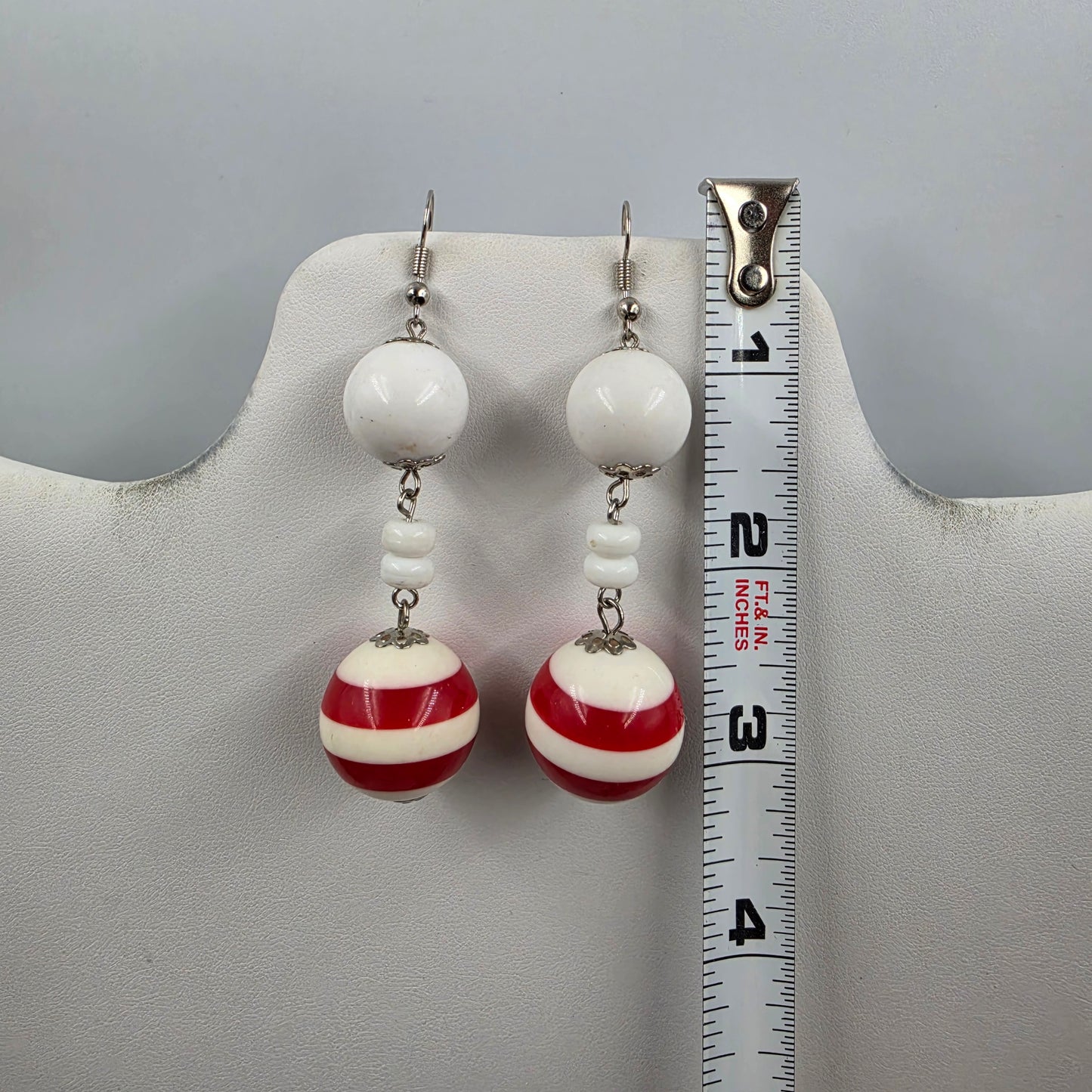 Nautical/ Patriotic Themed Bubblegum Beaded 15.5" Necklace And 3" Earring Set