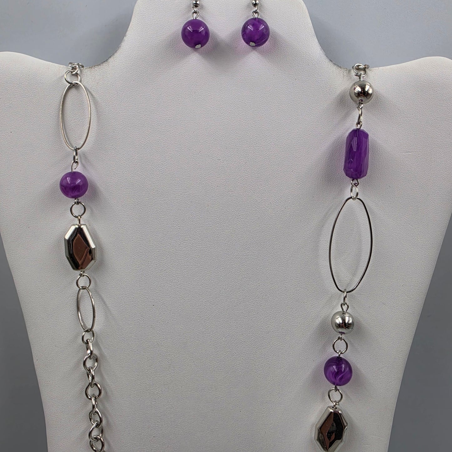 44"-46.5" Purple Faceted Acrylic Stone/Silver Tone Necklace With Matching Earrings