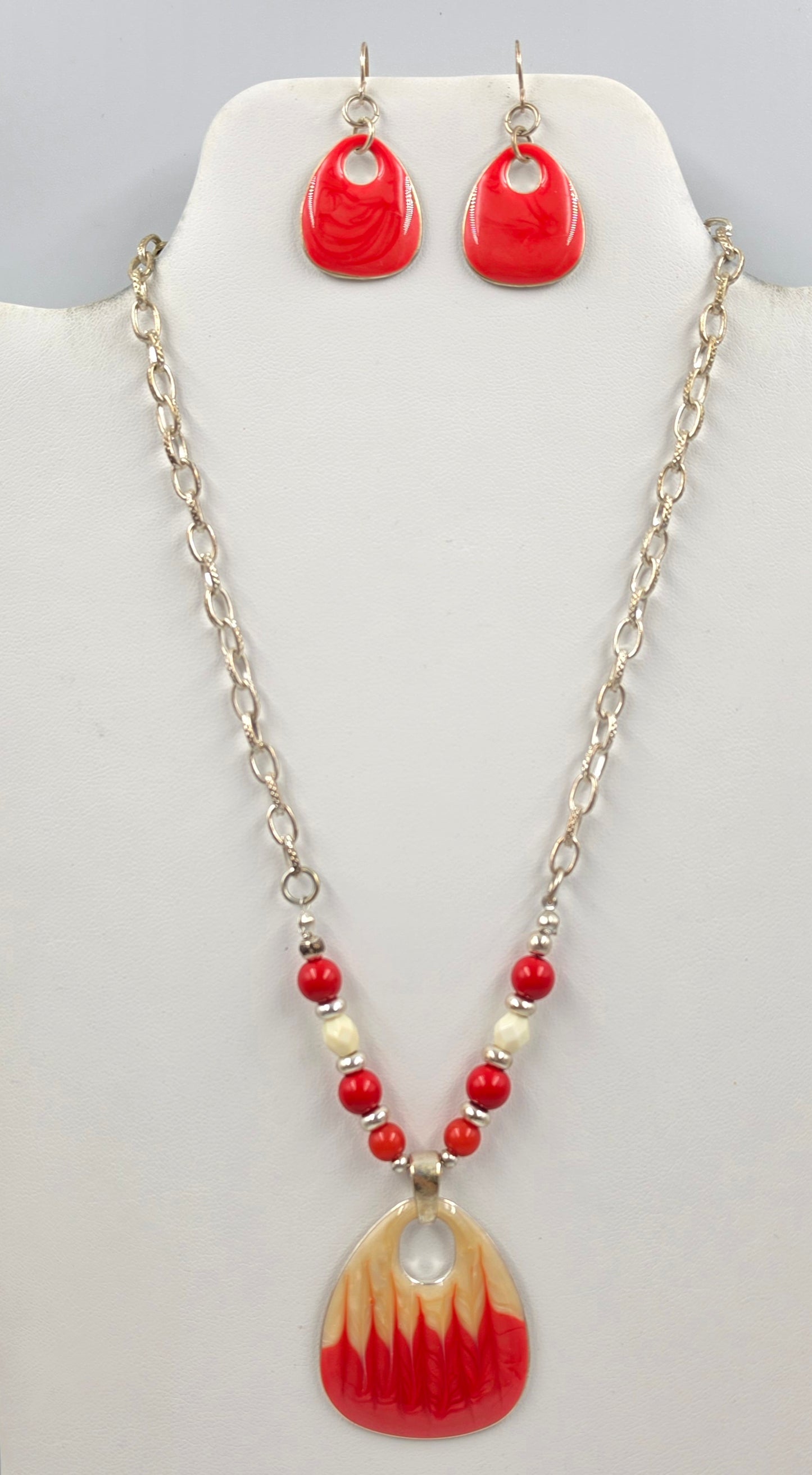 16"-19" Enamel Painted Cream/Red Bead Necklace With Matching Enamel 1.5" Dangle Earrings