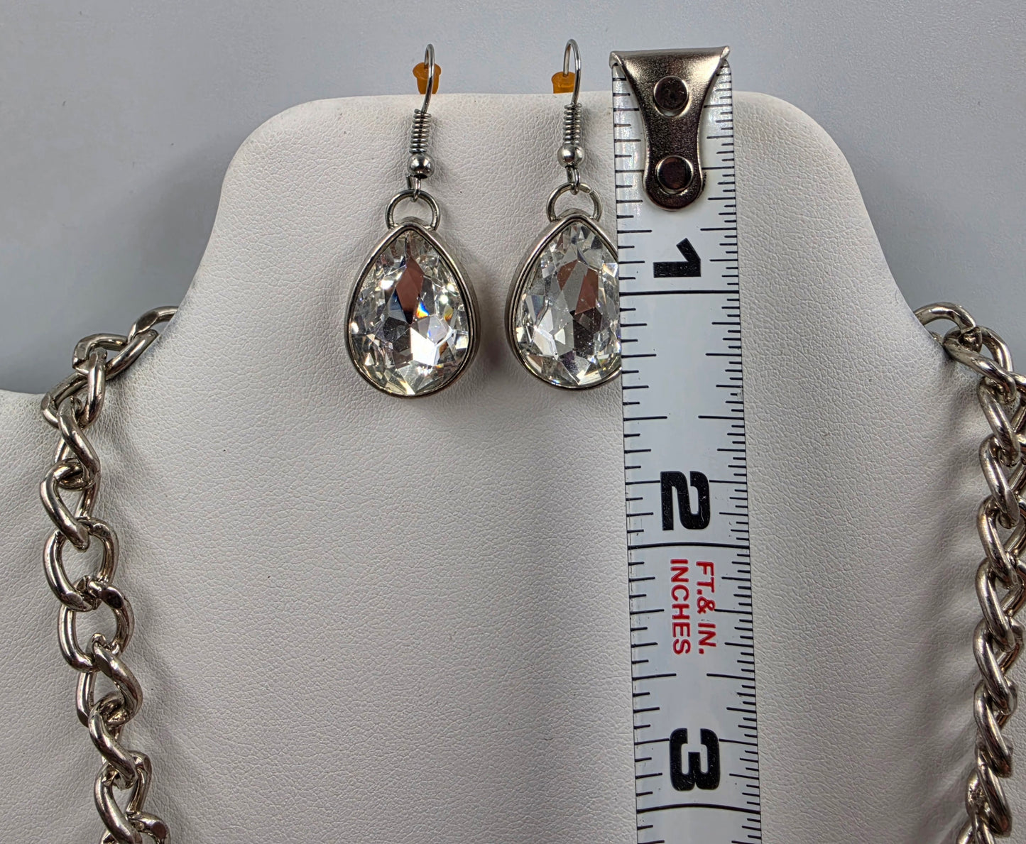 19"-21.5" Clear Glass Rhinestone/Double Chain Necklace With Matching 1.5" Earrings