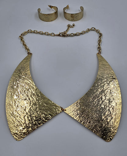 16"-20" Textured Gold Tone Plated Geometric Collar Necklace With Matching Half Hoop 1.25" Earrings