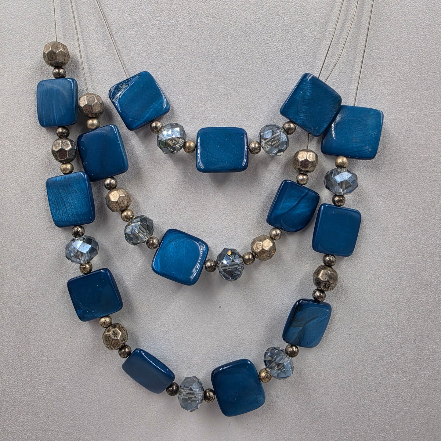 18"-21" Blue Marbled Glass SquareDisk Bead/Blue Smoky Faceted Round Bead Necklace With Matching 1" Earrings