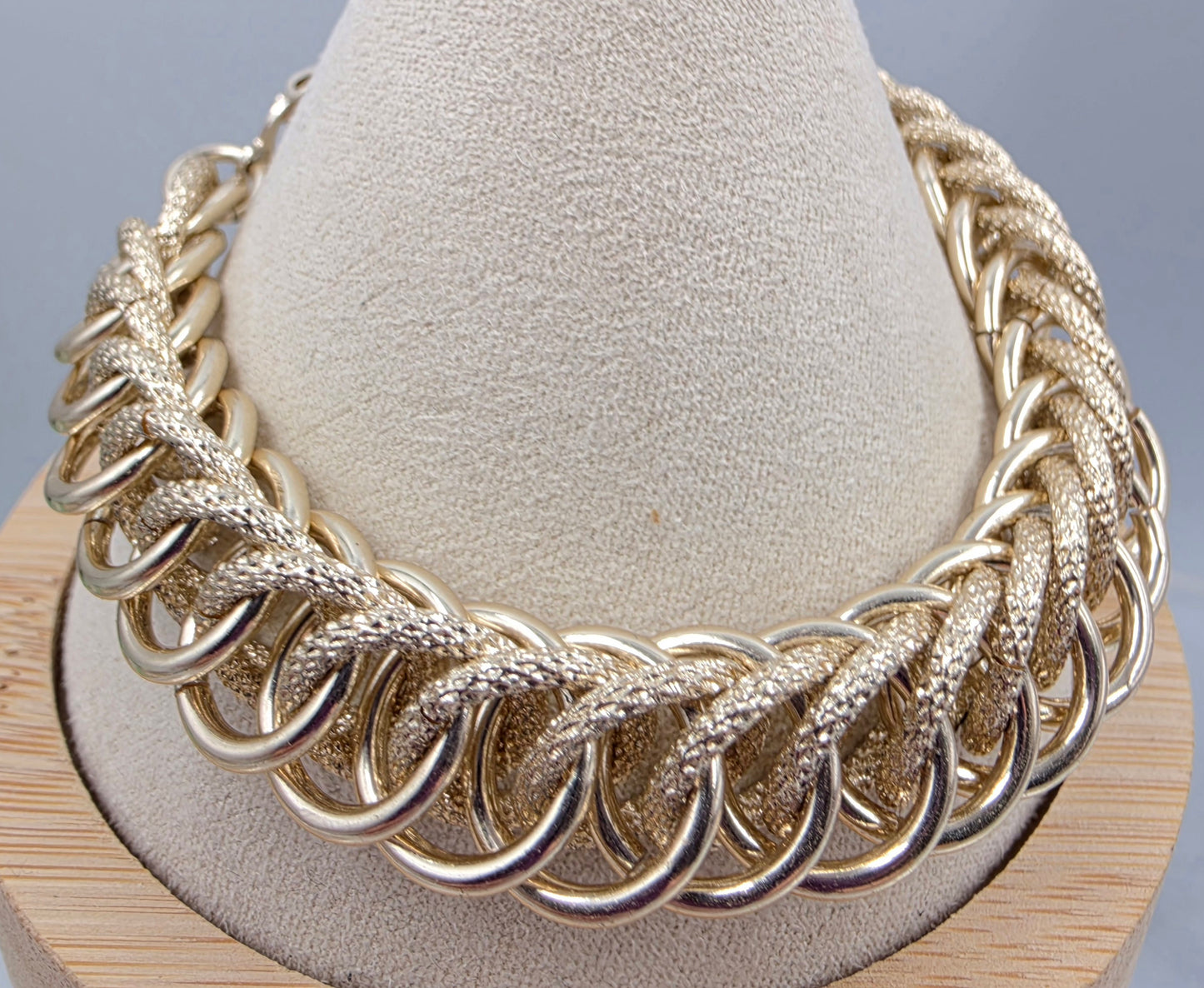 16.5" Gold Tone Cuban Link Style Necklace With Matching 8" Bracelet