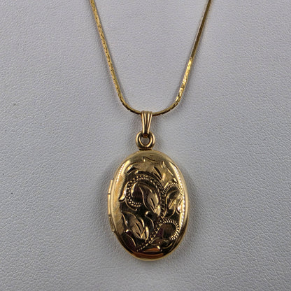 14k 18" Necklace/Hand Carved 14k Locket