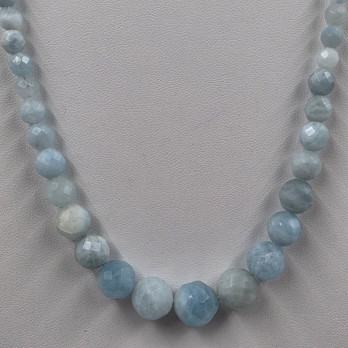 DESERT ROSE TRADING Graduated 4mm-11mm/Faceted Aquamarine/Sterling silver Necklace