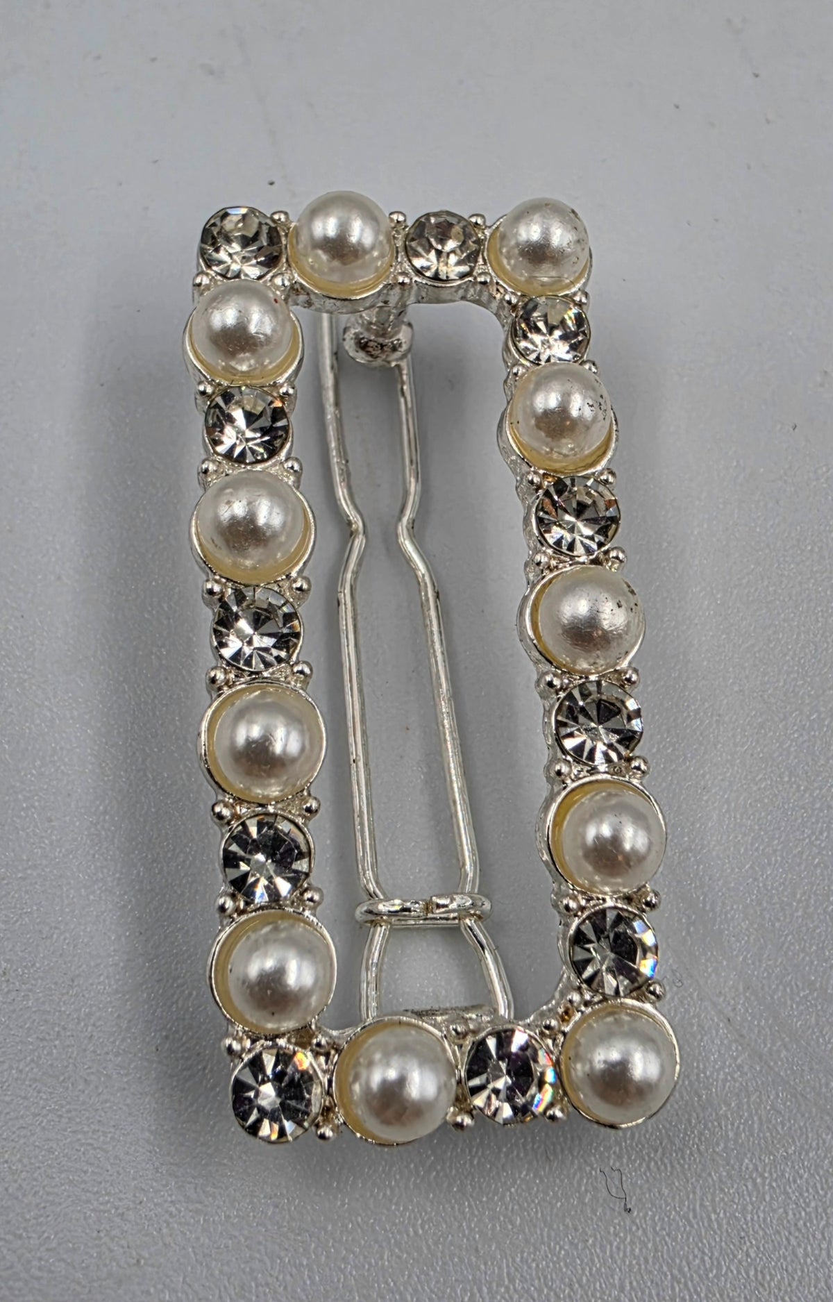 Faux Pearl/Silver Tone/Clear Rhinestone Vintage Rectangular Hair Clip