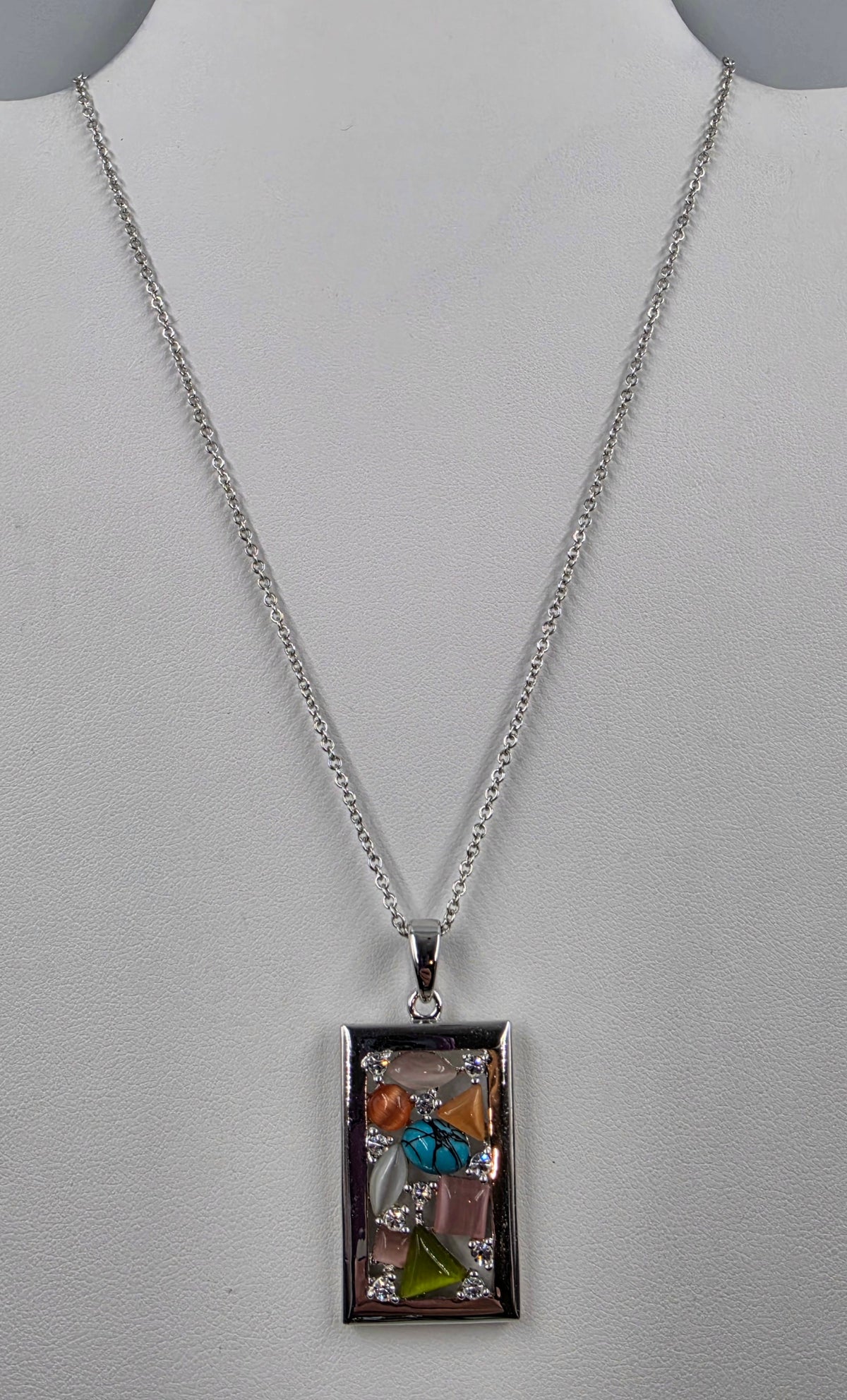 15"-18" Silver Tone Rectangular/Multi Glass Stone Pendant And Necklace