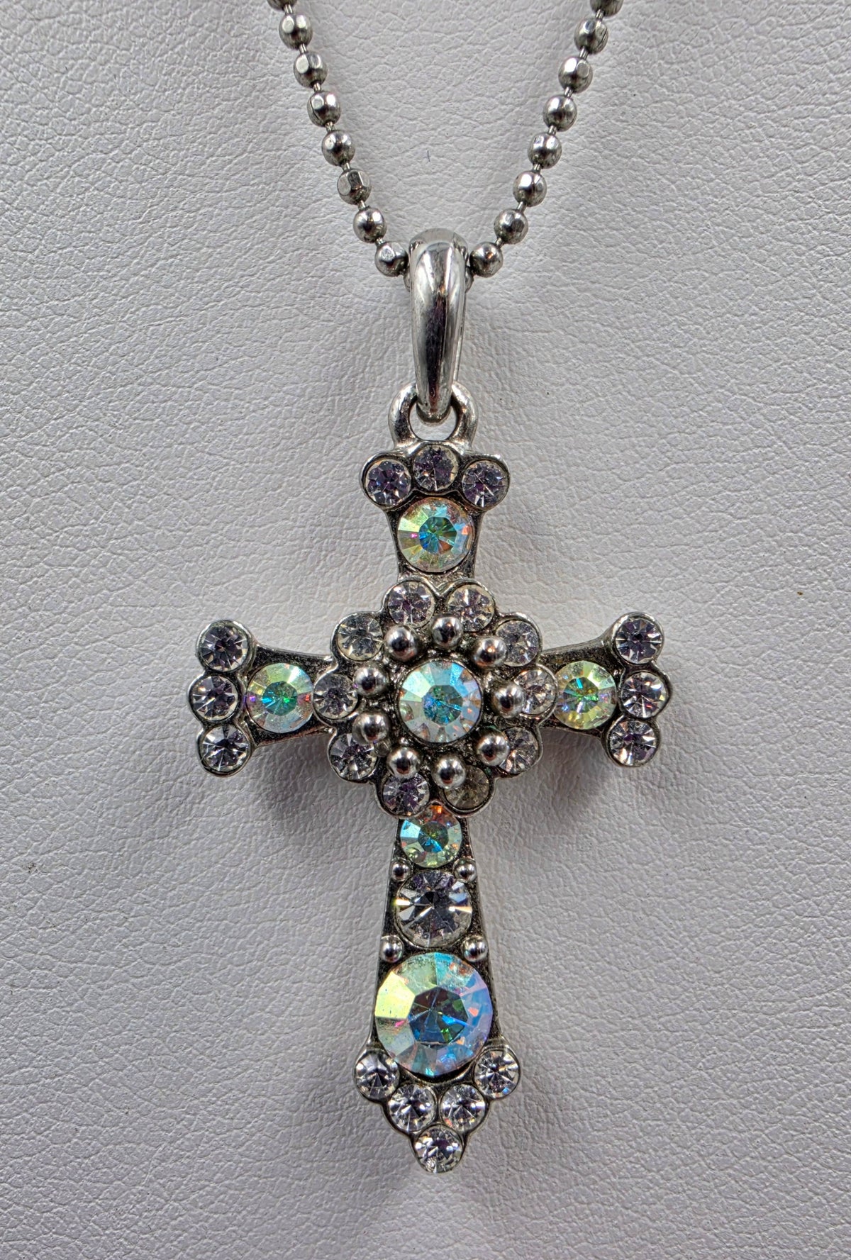 PREMIER DESIGNS Vintage 16"-19"  Silver Tone/Aurora Borealis Rhinestone Cross Necklace