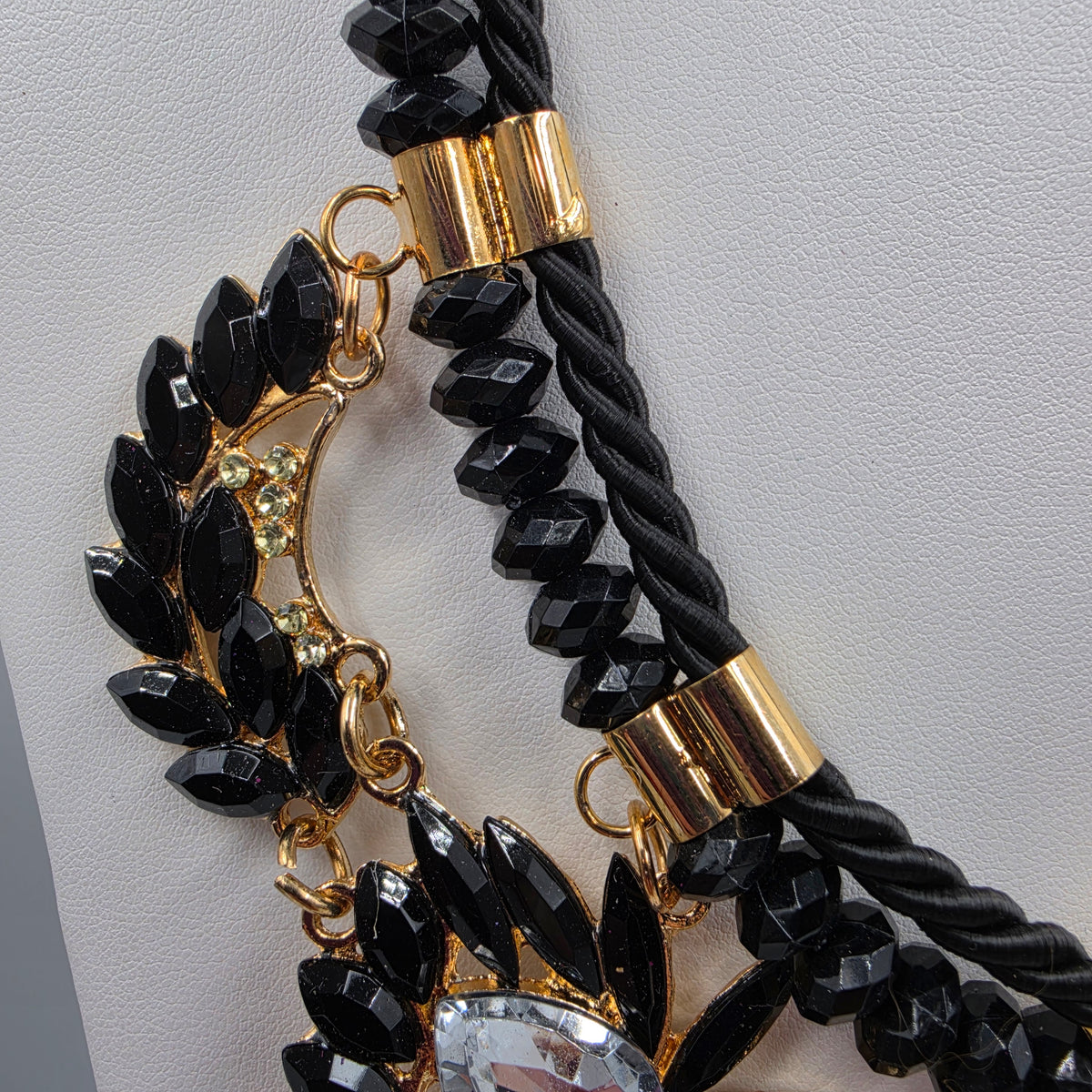 18"-19.5" Vintage Black/Clear Rhinestone Gold Accented Bib Statement Necklace