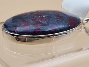 INDIA GEMS Eudialyte/Sterling Silver Dangle/Drop Earrings & Matching Pendant