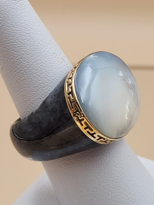 Vienesse Mother Of Pearl/14k Gold/Larkavite Stone Ring Size 8
