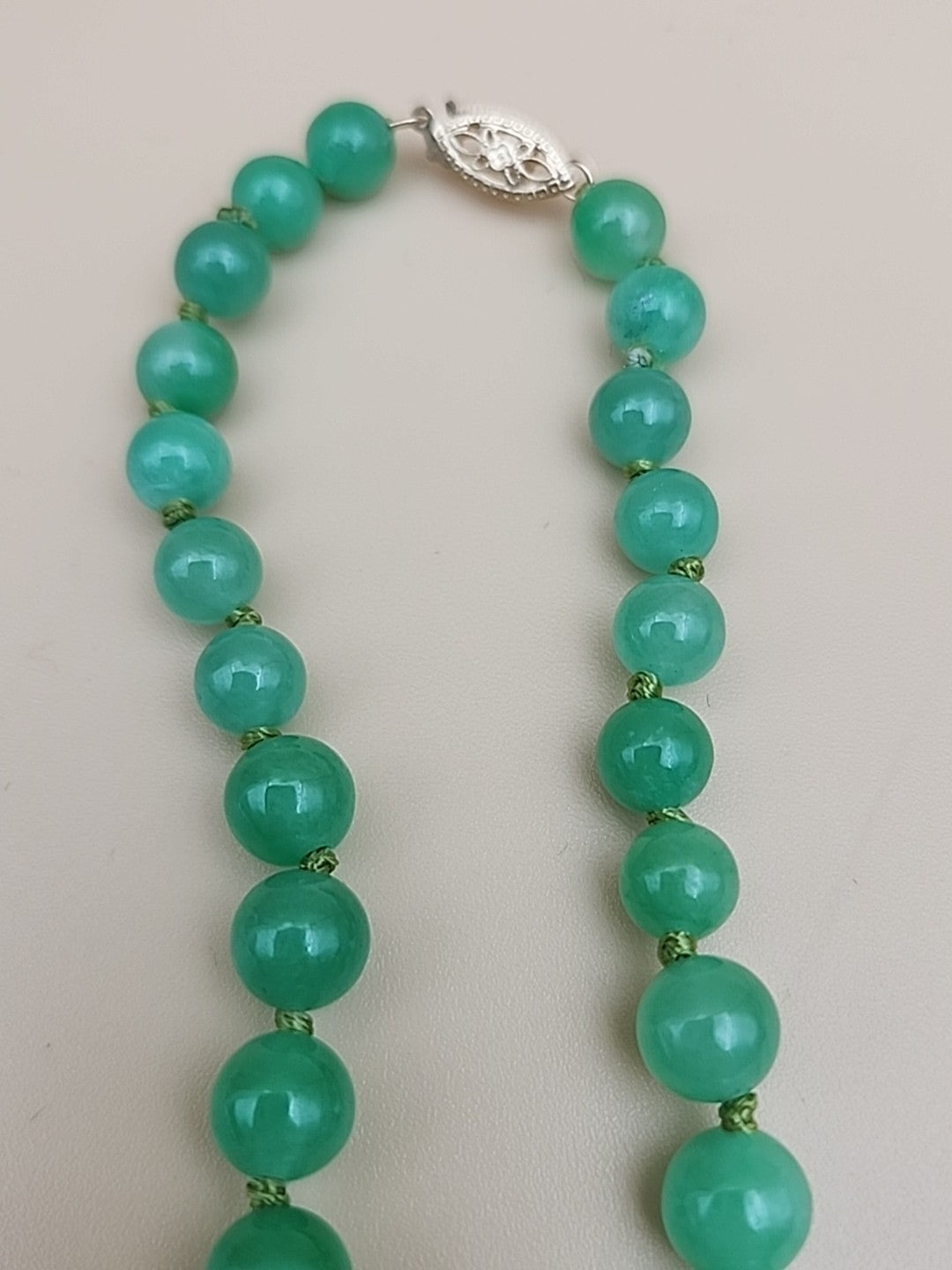 GRASSMAN-BLAKE 14k/Natural Green Onyx/Double Knotted/Graduated/Beaded Necklace