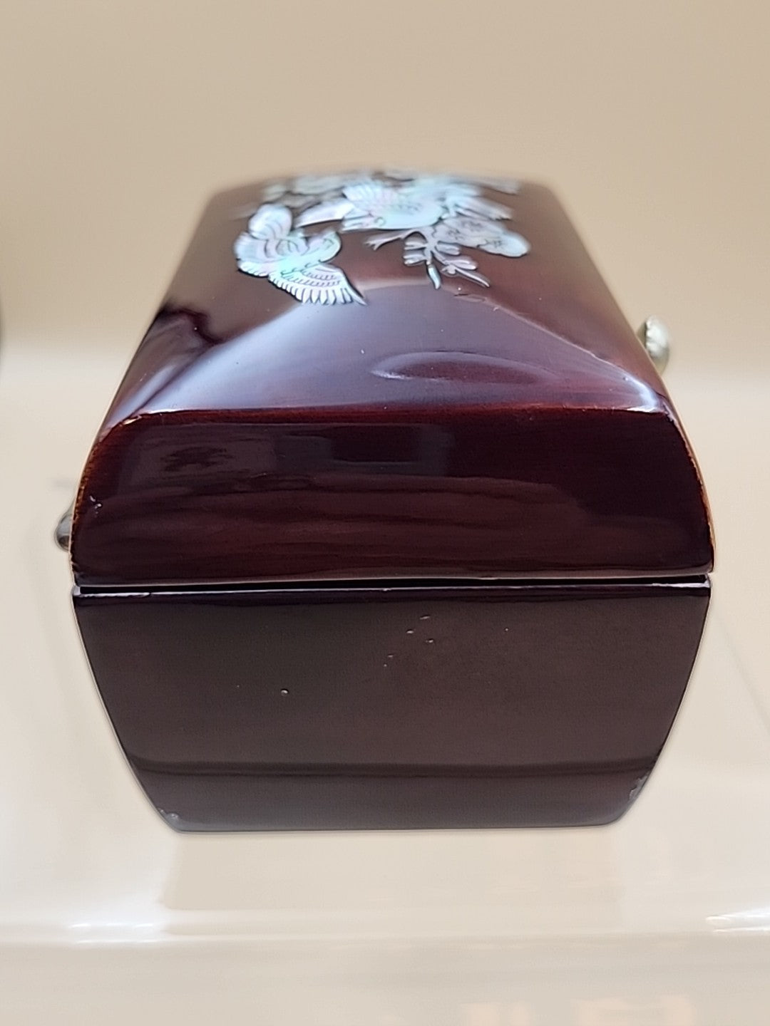 Korean Najeon Chiligi Mother Of Pearl Laquerware Ring Box