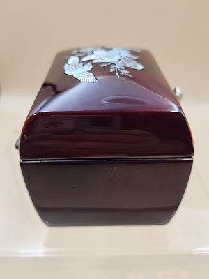 Korean Najeon Chiligi Mother Of Pearl Laquerware Ring Box