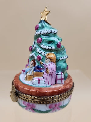 LIMOGES "Childrens Christmas Morning Joy" Hand Painted Limited Edition 338/1000