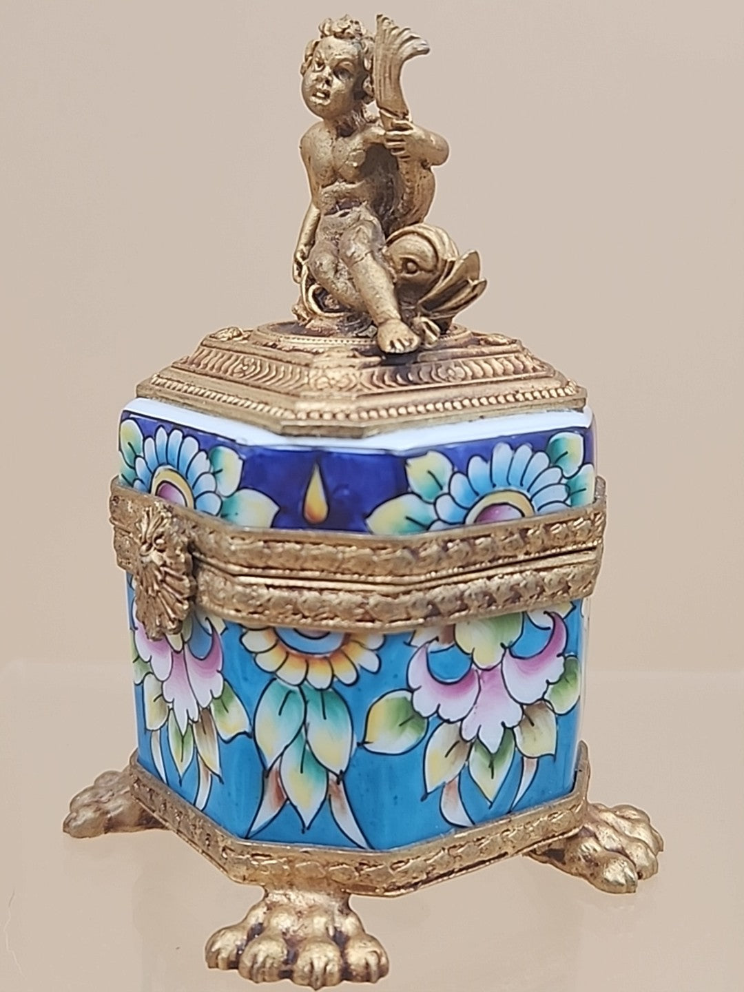 LIMOGES Peint A La Main #2559 Of 3400 Limited Edition Gilt Bronze Trinket Box