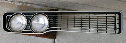 1970 DODGE POLARA Passenger Side Front Grill With Headlights As Is