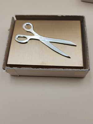 Antique Gold N Craft Gold/Silver Tone Sewing Kit With Decorative Scissors On Lid