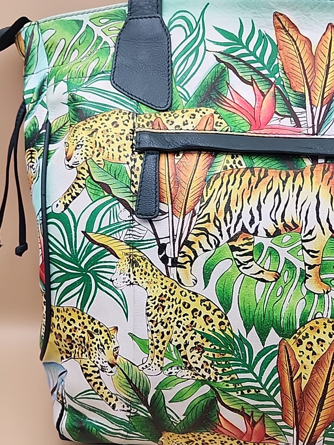 Sharif Hand Painted Jungle Tiger  Leather Hand Bag With  Detachable Crossbody