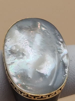 Vienesse Mother Of Pearl/14k Gold/Larkavite Stone Ring Size 8