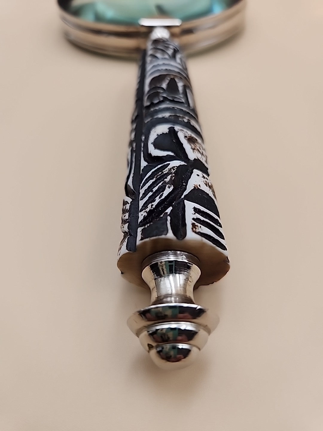 Silver Tone/Resin Handle With Ethnic Carvings Magnifying Glass