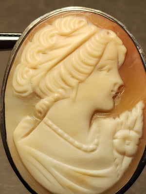 Sterling Silver Victorian Hand Carved 40mm Cameo Pendant/Brooch