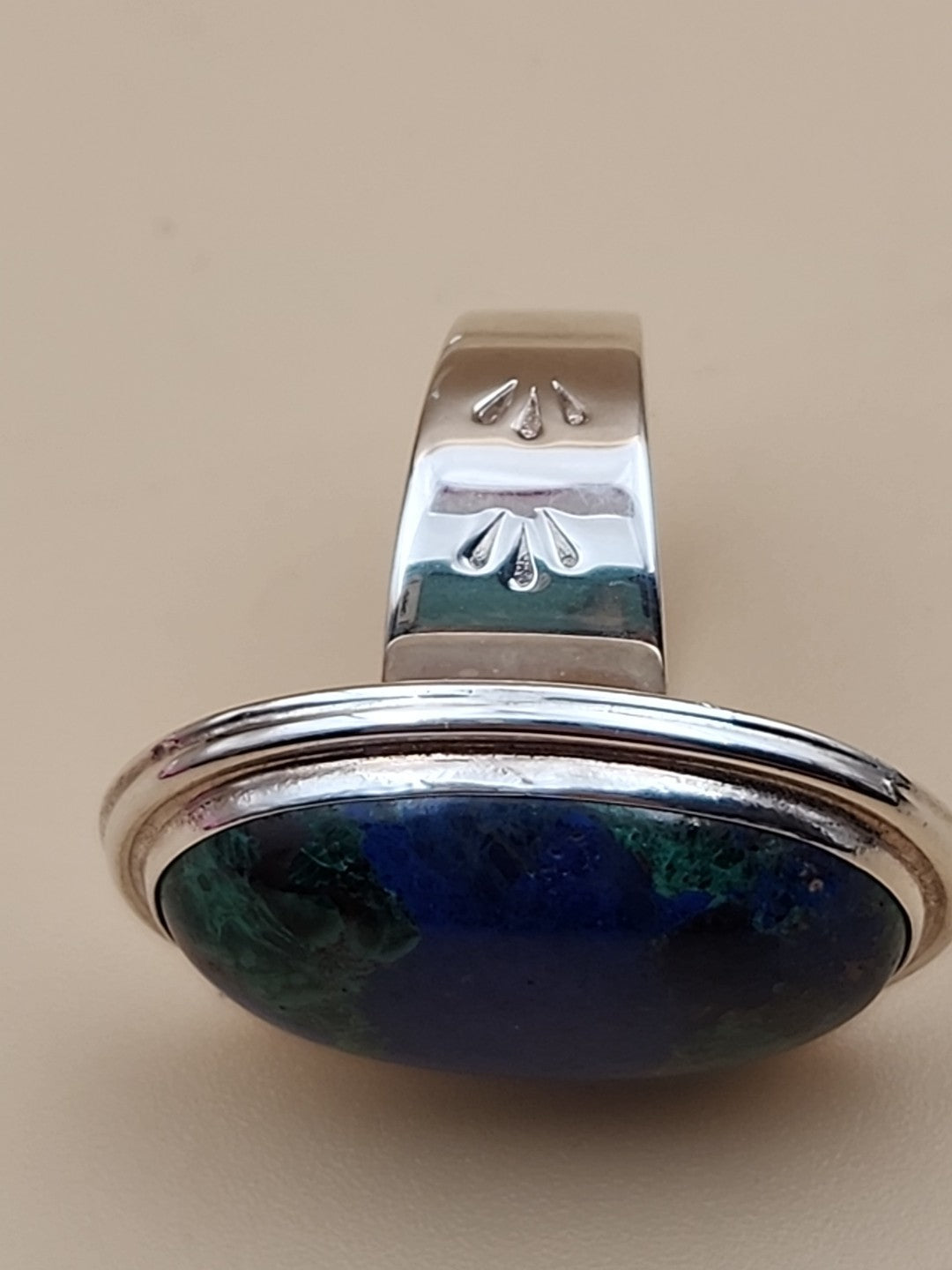 DESERT ROSE TRADING Azurite/Sterling Silver/Stamped Design Band/Ring Size 8