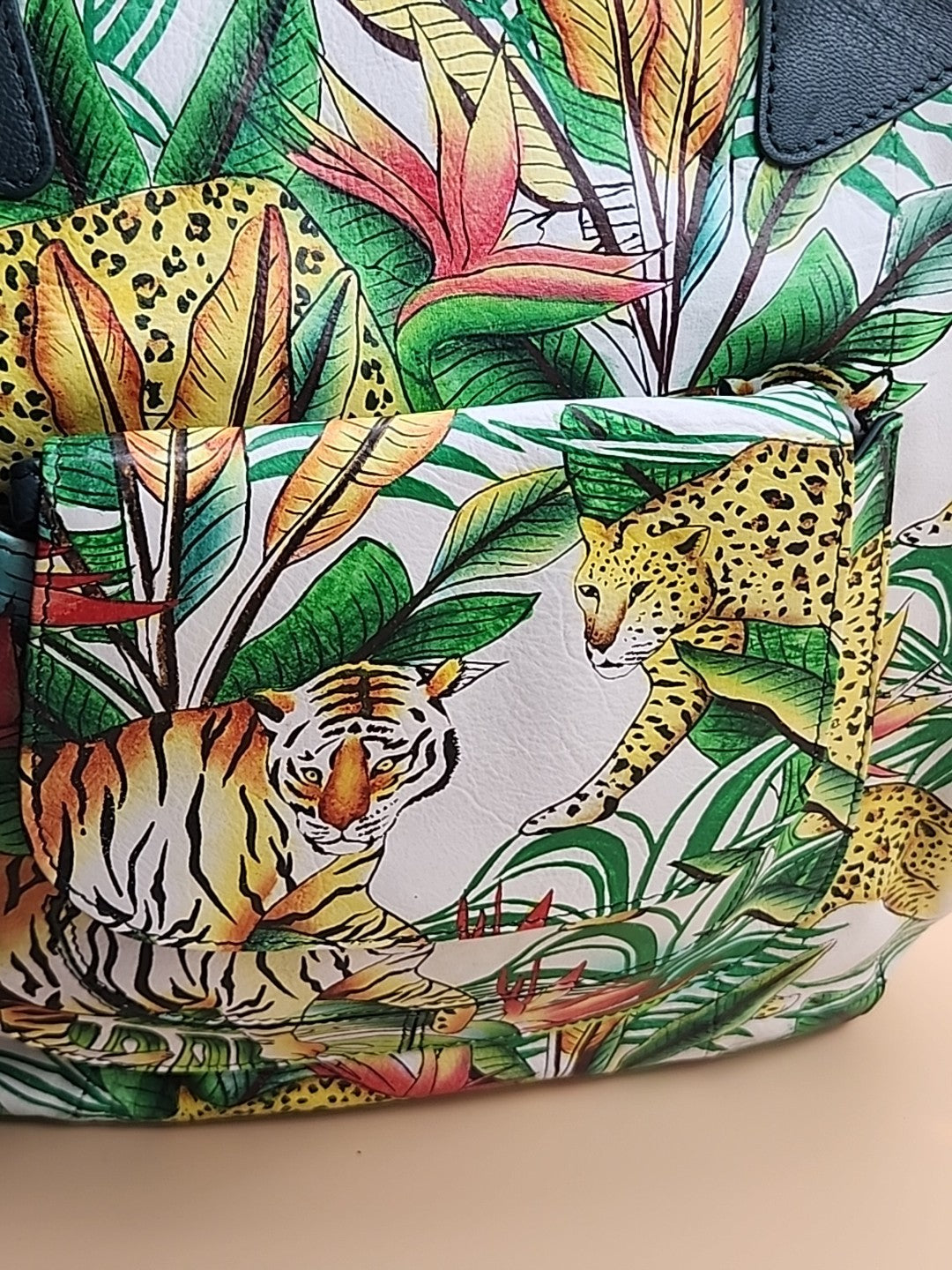 Sharif Hand Painted Jungle Tiger  Leather Hand Bag With  Detachable Crossbody