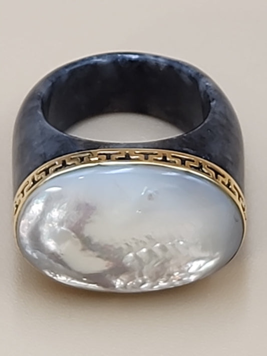 Viennesse Mother Of Pearl/14k Gold/Larkavite Stone Ring Size 9