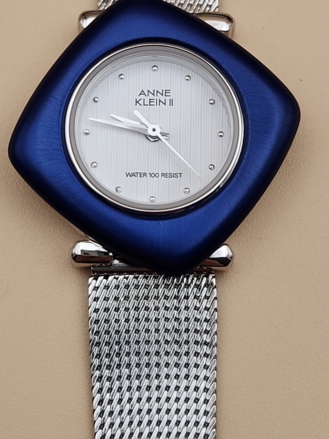 ANNE KLEIN II Vintage Interchangeable Bezel Womens Silver Tone Watch NEW BATTERY