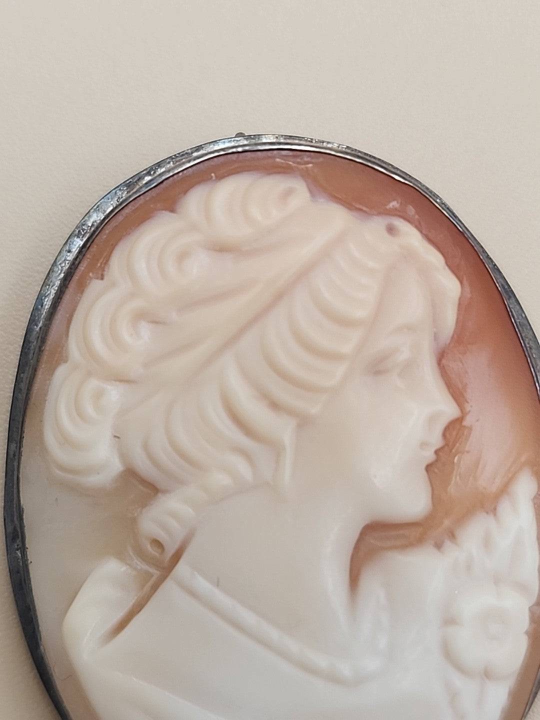 Sterling Silver Victorian Hand Carved 40mm Cameo Pendant/Brooch