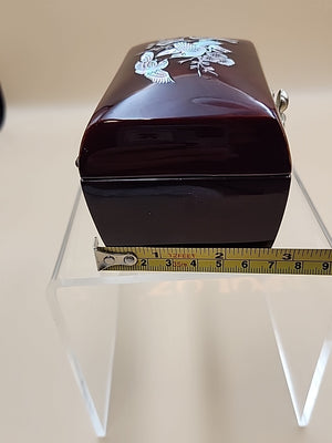 Korean Najeon Chiligi Mother Of Pearl Laquerware Ring Box
