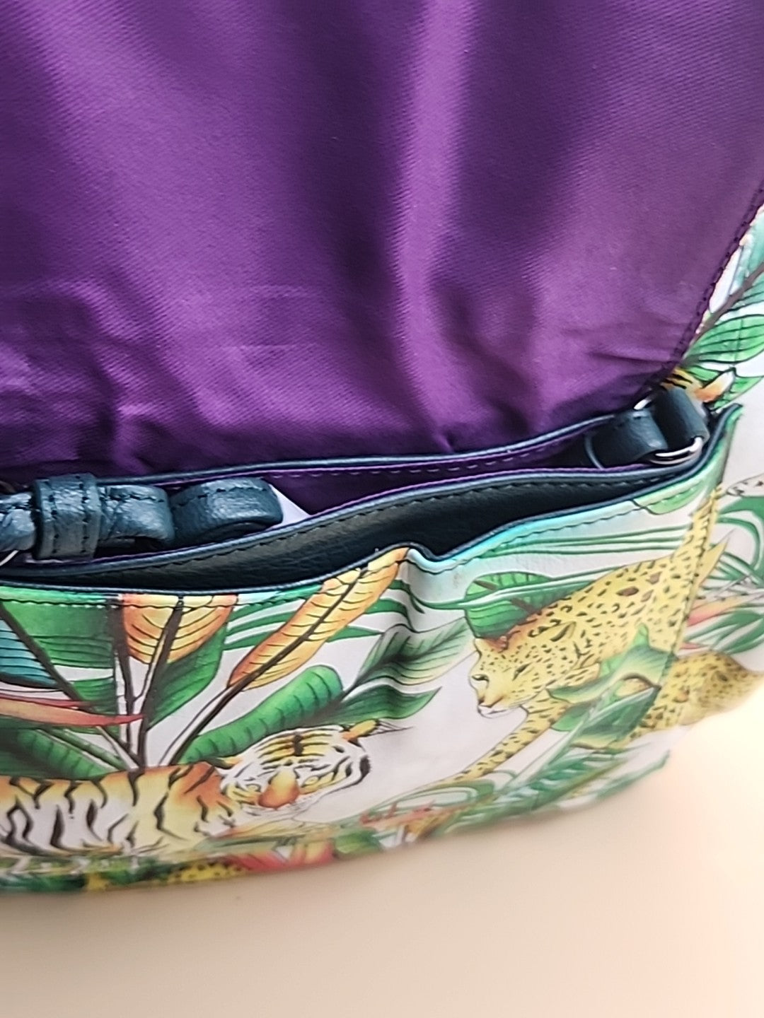 Sharif Hand Painted Jungle Tiger  Leather Hand Bag With  Detachable Crossbody