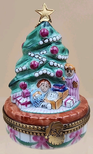 LIMOGES "Childrens Christmas Morning Joy" Hand Painted Limited Edition 338/1000