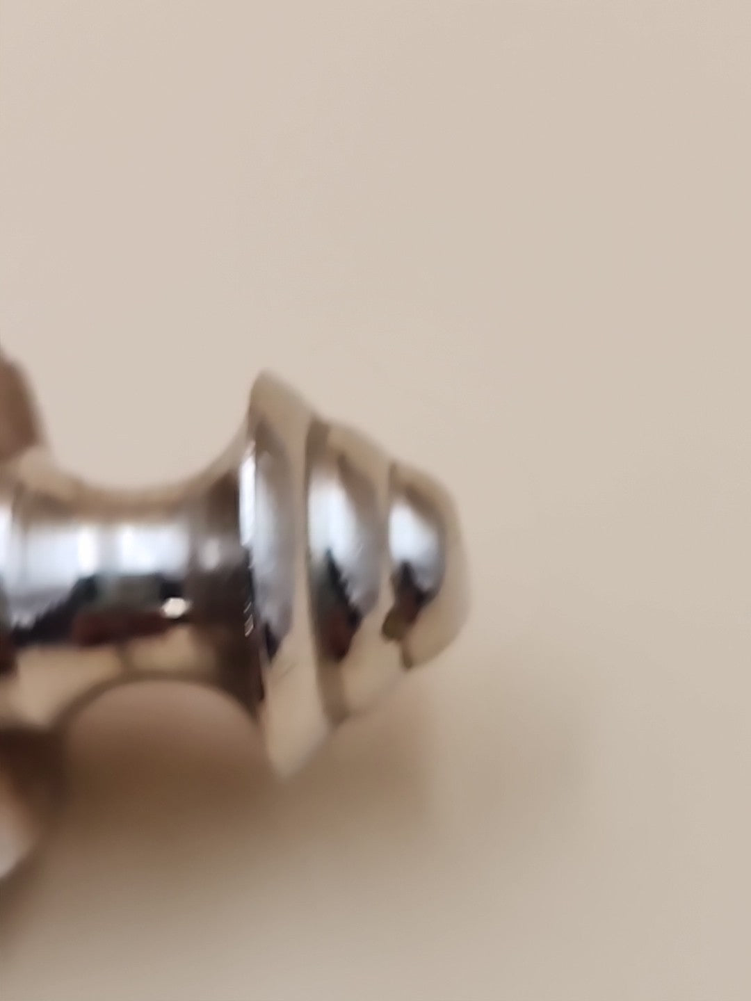 Silver Tone/Resin Handle With Ethnic Carvings Magnifying Glass